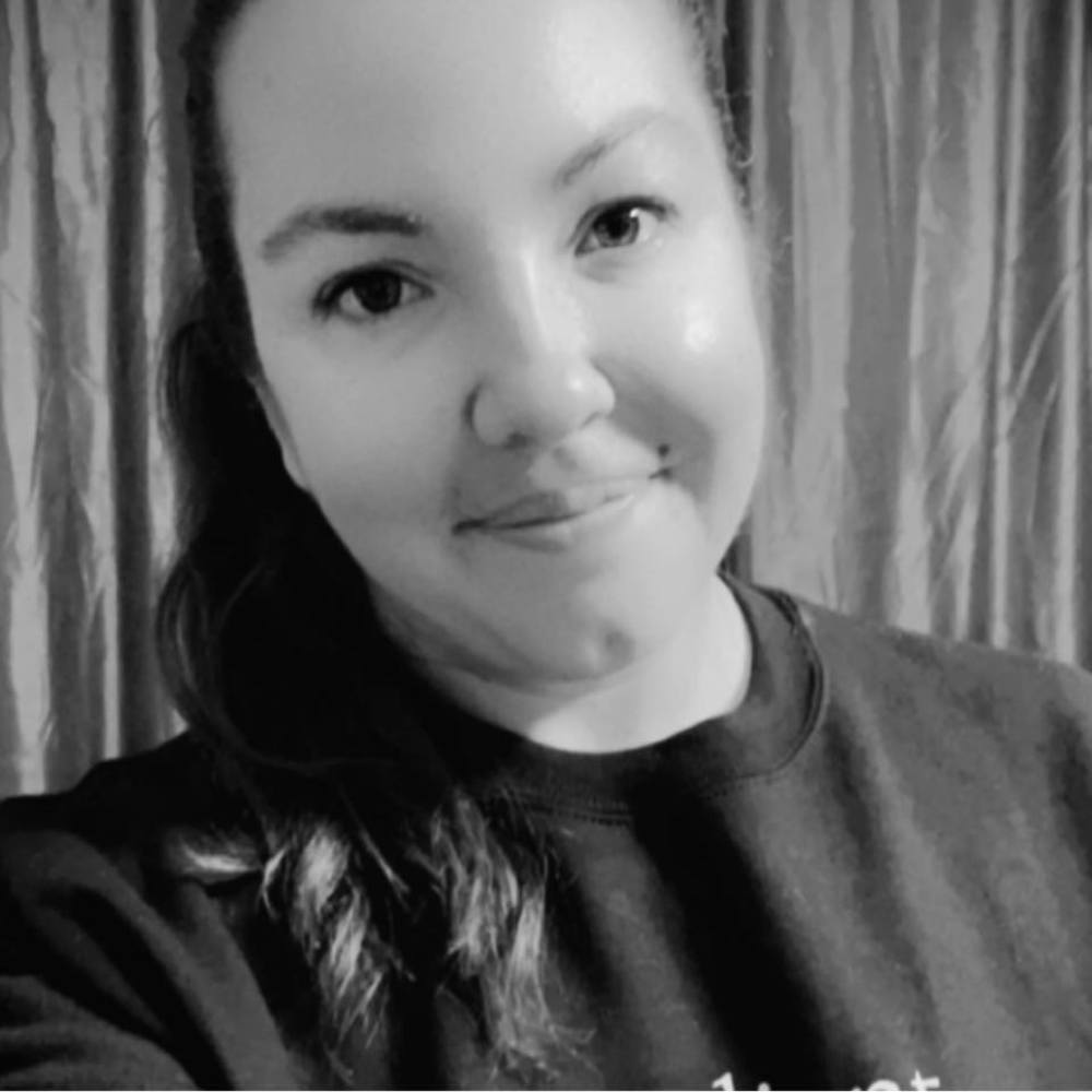 Meet your Posher, Kelly